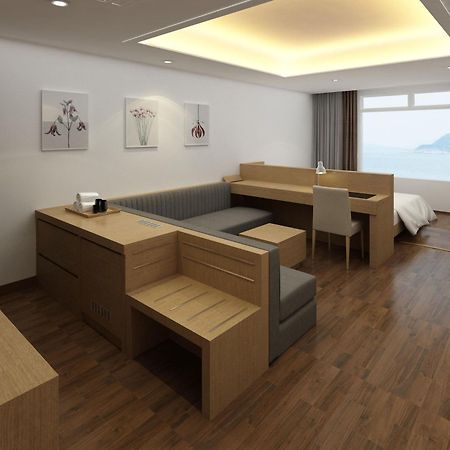 B&Beach Tourist Hotel Yeosu Exterior photo