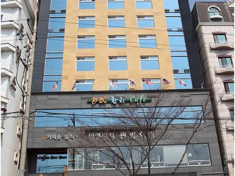 B&Beach Tourist Hotel Yeosu Exterior photo